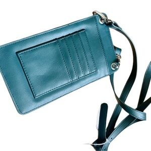 Gorgeous green Madden a girl cellphone/cross body bag